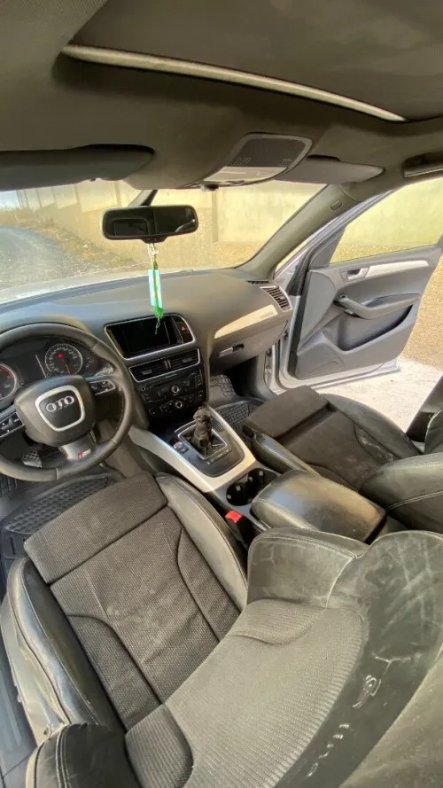 Audi Q5 2009 S Line Pack Tech