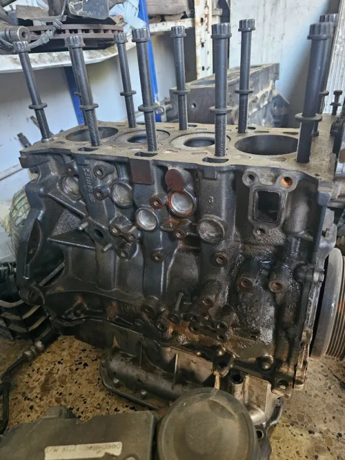 2.2 crdi (Culasse+bloc+02injecteur)