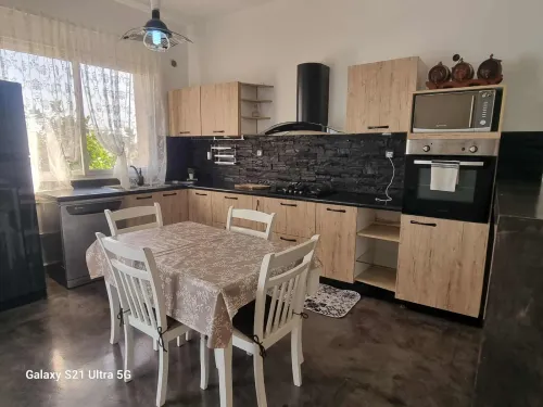 Location Appartement Niveau de villa F5 Alger Bouzareah