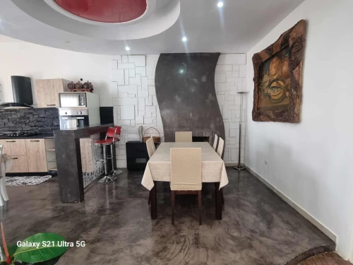 Location Appartement Niveau de villa F5 Alger Bouzareah