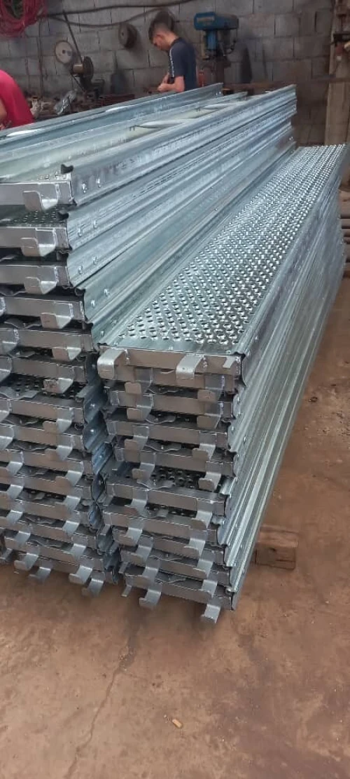  Échafaudage en acier galvanisé - Métallique extérieur - échafaudage de facade