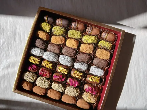 حلويات جزائرية تقليدية للأفراح والمناسبات . Dattes fourrées