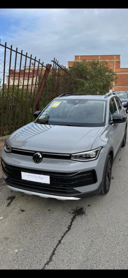 Volkswagen Tahru 2026 Xr black turbo