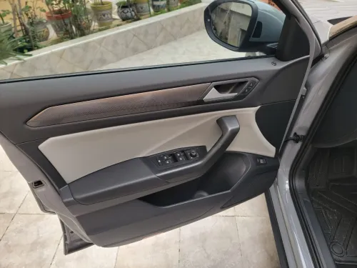 Volkswagen T-Roc 2025 R- Line Edition 