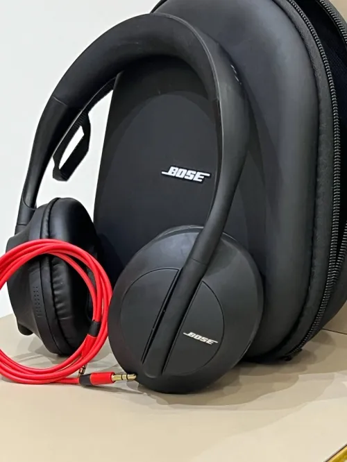 Casque à réduction de bruit bose en excellente état venue de l'Europe 