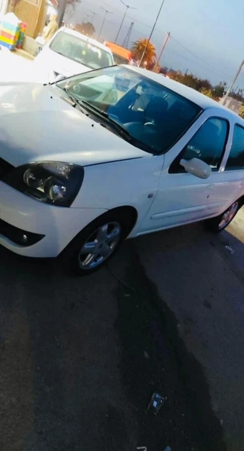 Clio Compus 2005 