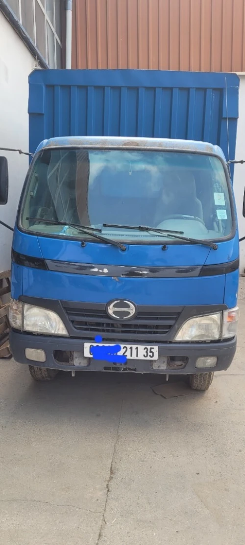 HINO CF43H 2011