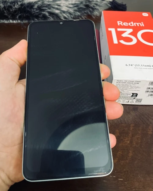 Redmi 13C 256Gb m3ah boite w chargeur ndif khlass Redmi 13C