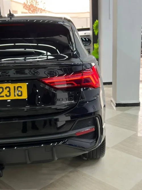 Audi Q3 2023 S-line