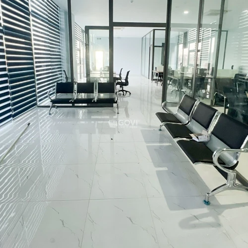 Chaise Triplet Métallique métal et inox avec capitonnag