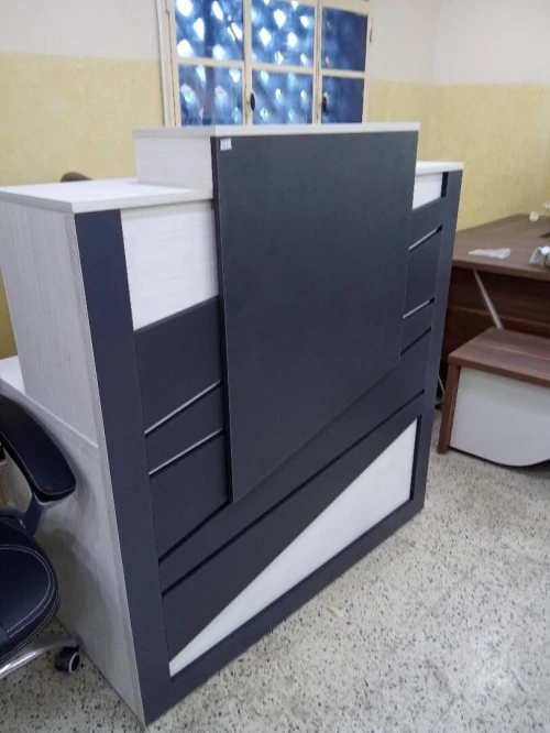 COMPTOIR DE RECEPTION SUR COMMAND