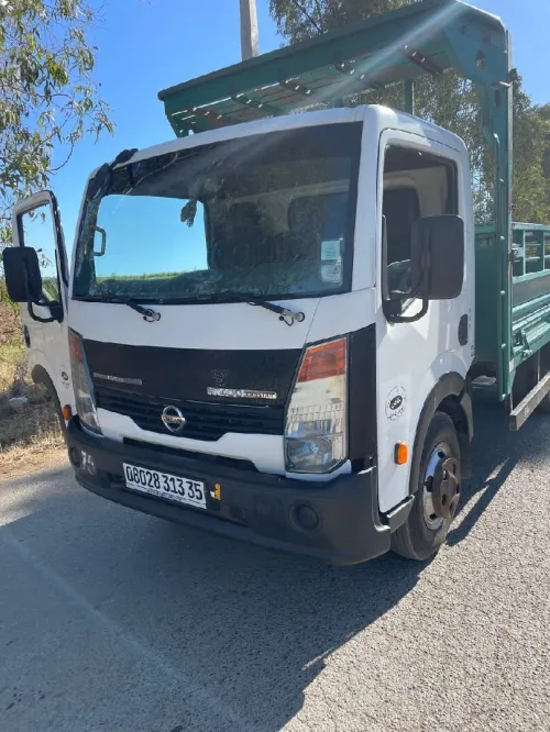Nissan NT400 cabstar 