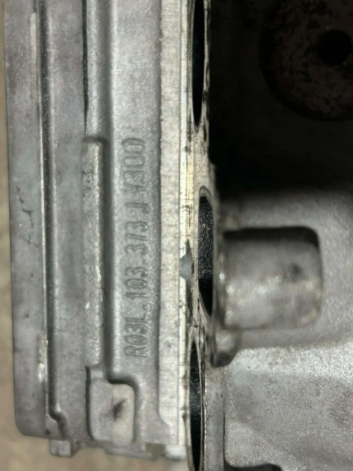 Culasse 2.0 tdi 143 cv (03 L)