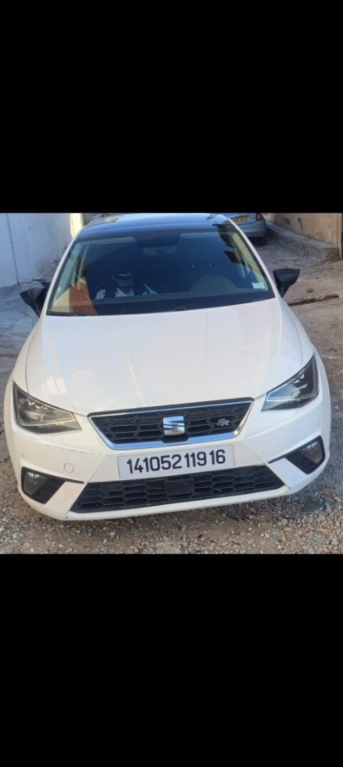 Hocine location de voiture 