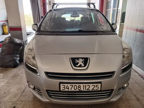 Peugeot 5008 2012 Allure
