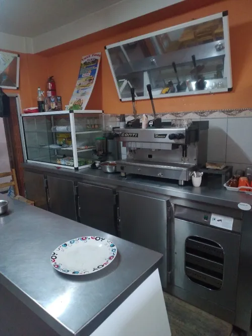 Equipment cafétéria et fast food avendre معدات مقهى  