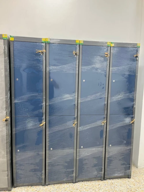 Armoire vestiaire/ Armoire métallique / clapet/ classeur/coffre
