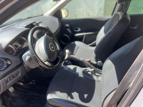 Renault Clio 3 2012 Night and Day