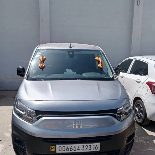 PARE BRISE , VITRE ET TOIT AUTO CHEZ MKGLASS