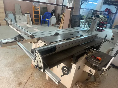 Machine de menuiserie