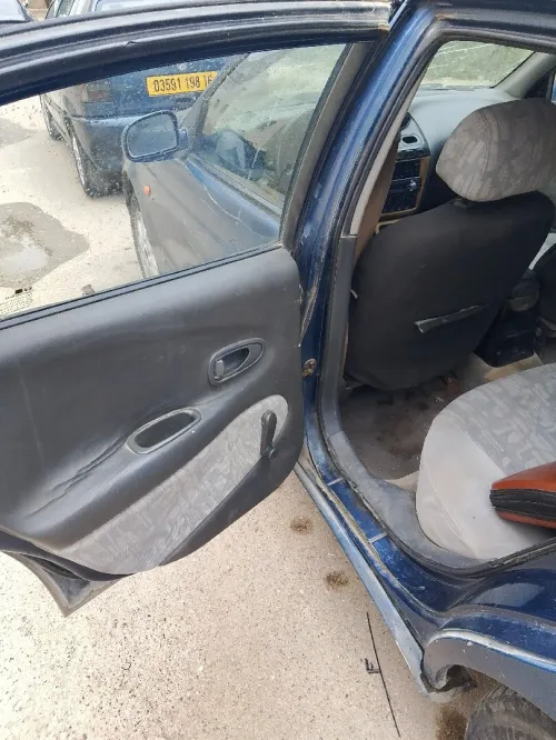 Daewoo Laganza 2000 