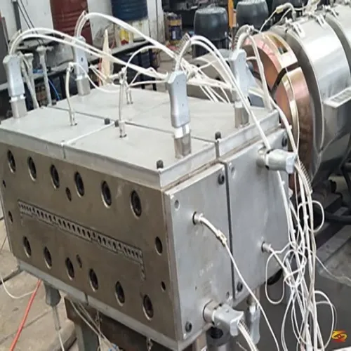  Machine d'extrusion PVC