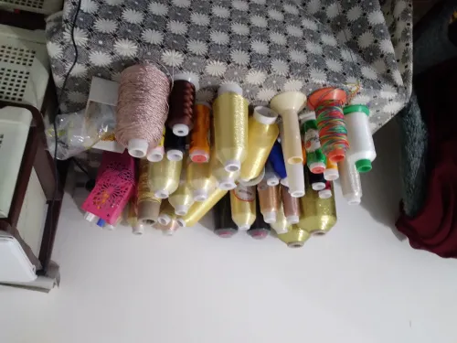 تفريغ ورشة خياطة