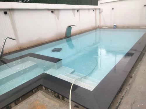 Piscine et traitement bâche d'eau bâche à eau