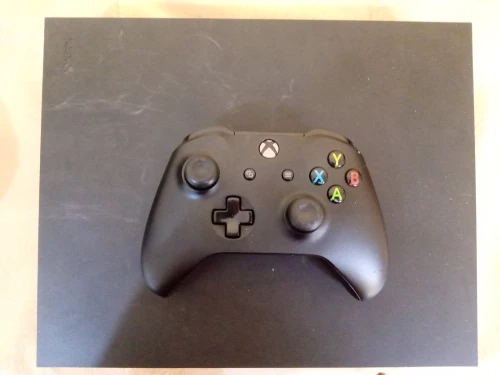 Xbox One X 1Tb