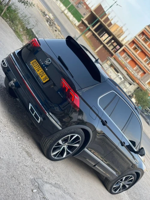 Volkswagen Tiguan 2024 R lien