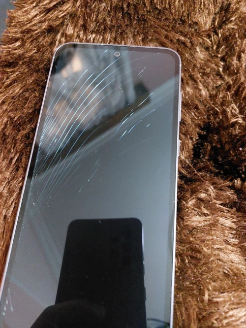 samsung S23 FE avec sa boite
