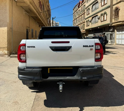 Toyota Hilux 2025 GR