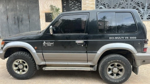 Mitsubishi Pajero Court 1990 Pajero Court