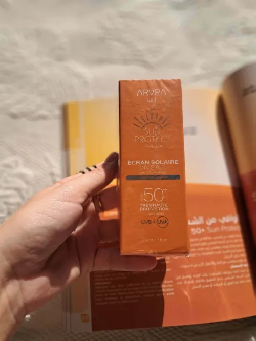 واقي الشمس-écran solaire SPF50+