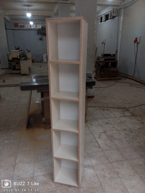 Cuisine sur mesure dressing meuble TV porte armoire