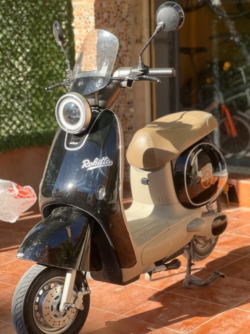 Roktta Electrique 2025