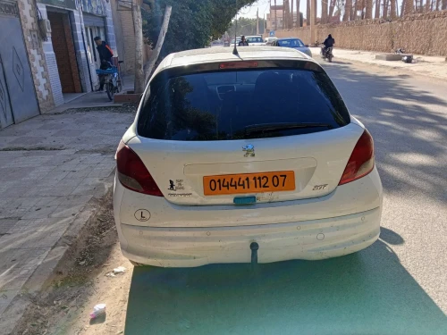 Peugeut 207 2012 Aluree