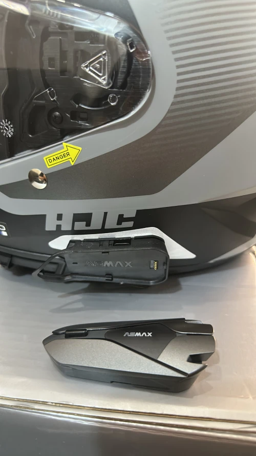 Hjc i31