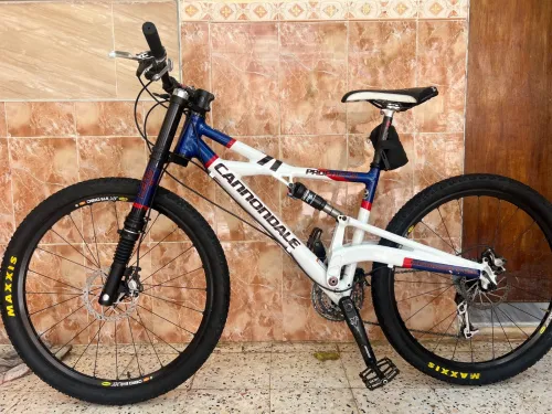 Velo cannondable hand made usa lifty