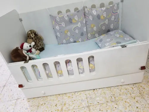 Lit bébé 60/150 avec matela deux niveaux