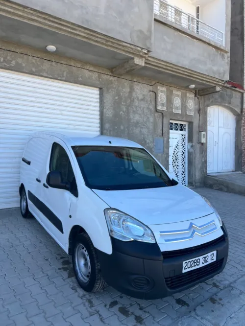 Peugeot Partner 2012 B9