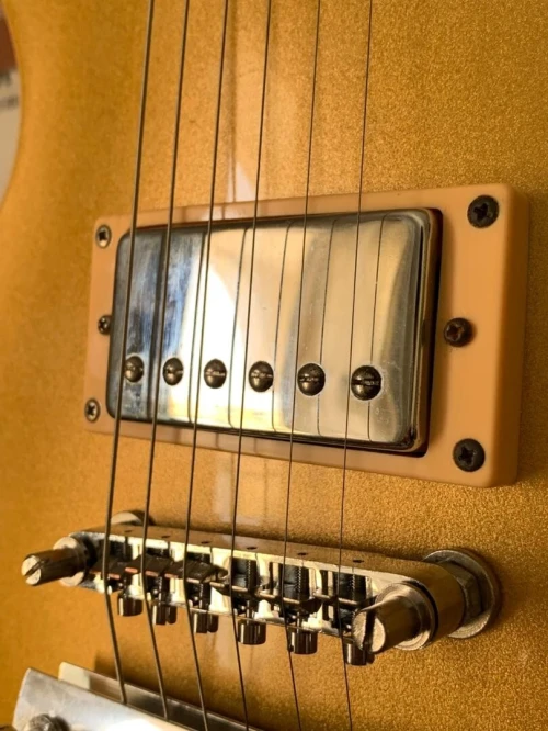 Gibson Slash replica