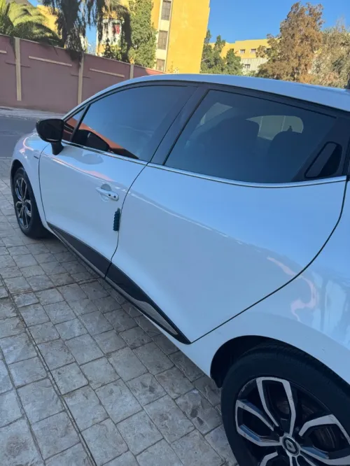 Renault Clio 4 2019 Limited 2