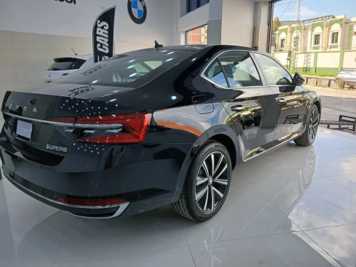 Skoda Superbe 2025 Luxury