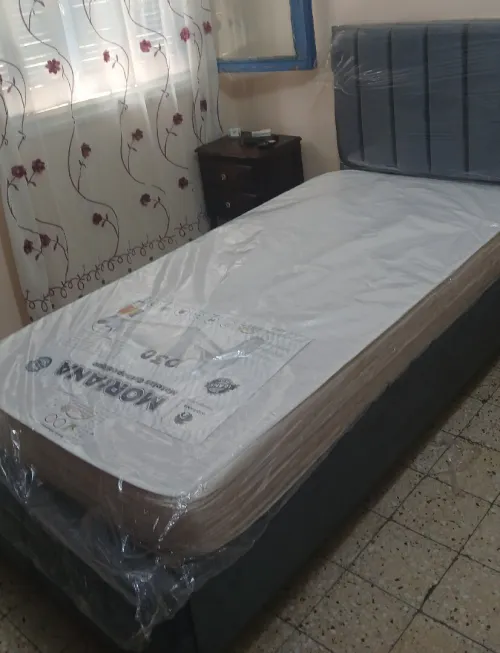 Promotion sur les lits capitonné. تخفيضات سرير كبي توني من الورشة مباشر