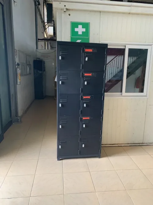 Vestiaire métallique Scolaire / Armoire métallique / Classeur métallique C4 / Rayonnage / Etagère