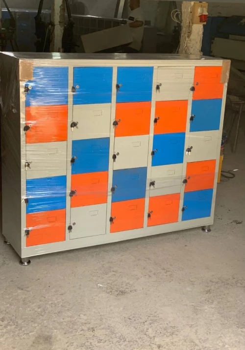 Casier pour écolier / Casier Scolaire / Casier enfant / Vestiaire métallique / Armoire métallique