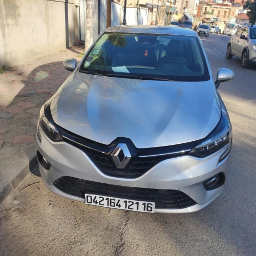 Renault Clio 5 2021 Clio 5 hybride 1.6 145 chev boîte automatique