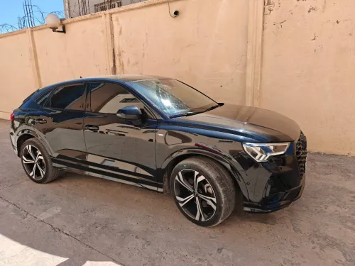 Audi Q3 2023 S LINE