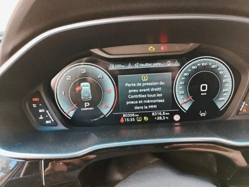 Audi Q3 2023 S LINE